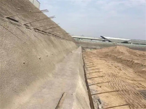平定河道边坡加固
